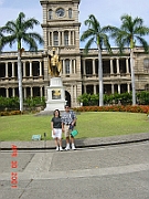 Swina and Bhawani at Kamehameha Statue