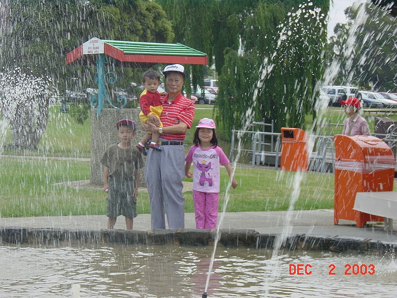 03-12-02-707.JPG