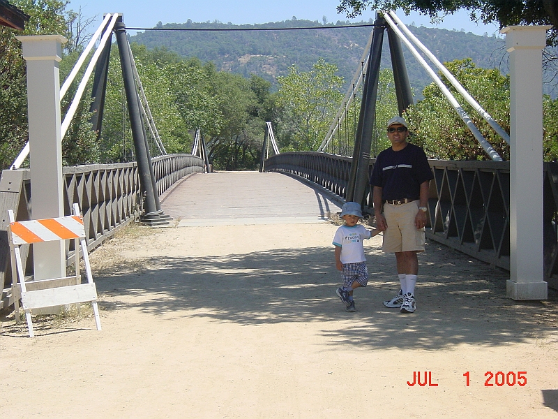 05-07-01-2610.JPG