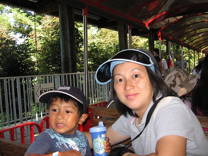 06-08-06-105458.JPG