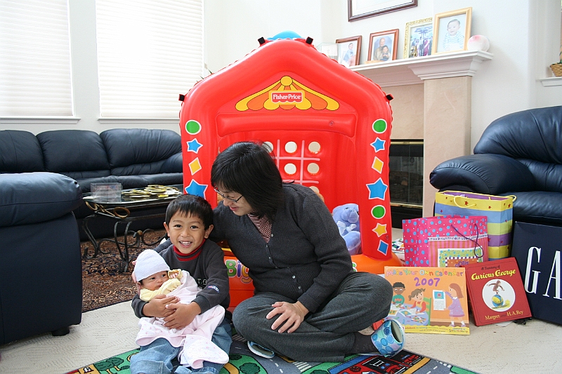 06-12-25-114001.JPG