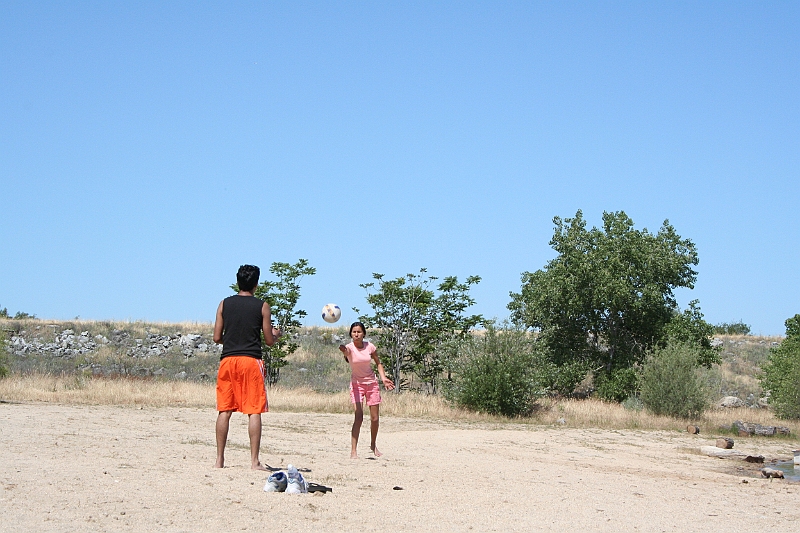 06-05-28-093654.JPG