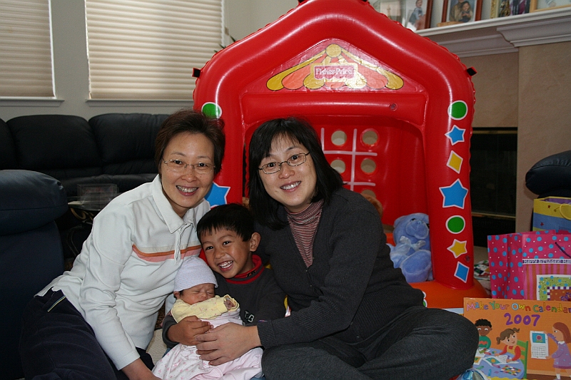 06-12-25-114044.JPG