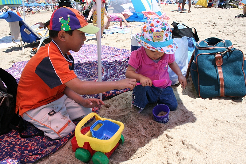 08-06-22-134240.JPG - Santa Curz Beach at Broadwalk