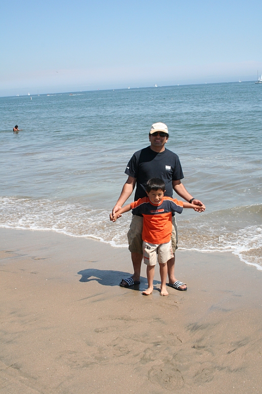 08-06-22-151946.JPG - Santa Curz Beach at Broadwalk