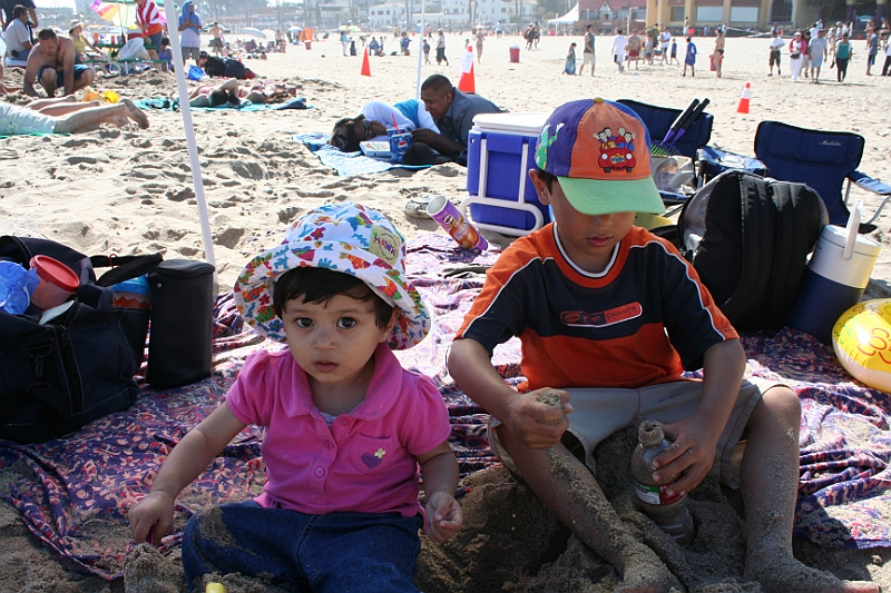08-06-22-163302.JPG - Santa Curz Beach at Broadwalk