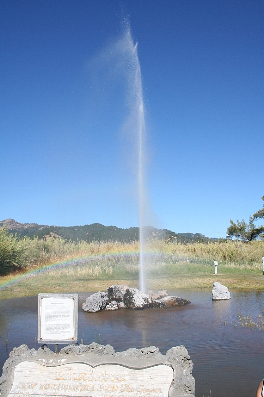 08-07-26-165208.JPG - Old Faithful Geyser of California.