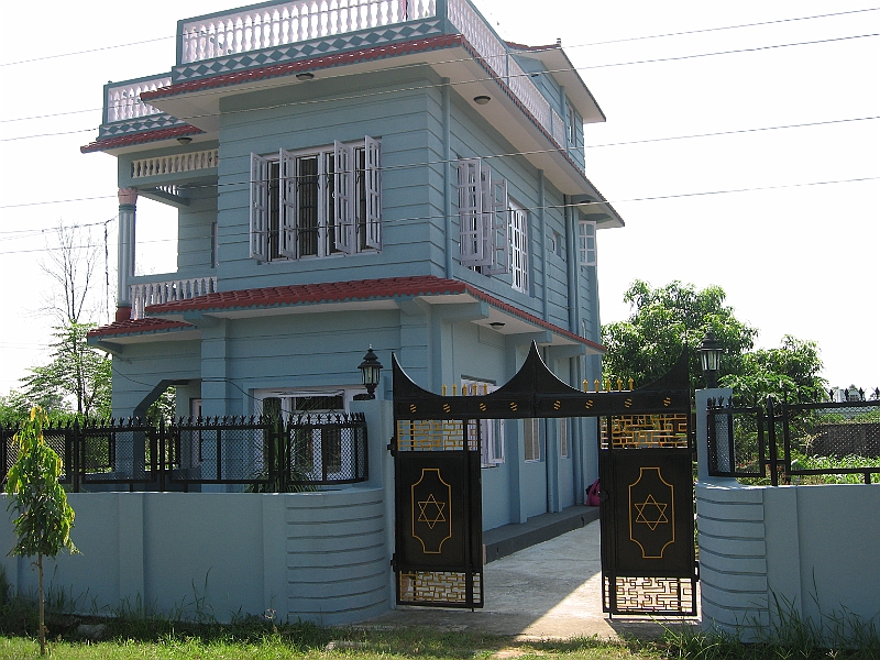 08-10-01-220120.JPG - Our Nepal house