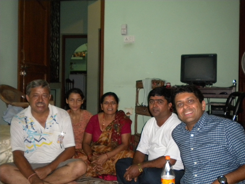 09-08-27-070037.JPG - a night at Ramakanta Sir's house