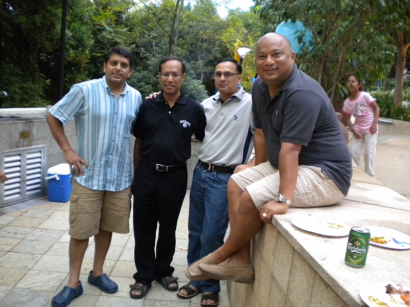 09-08-15-035429.JPG - Shiva dai, Bijaya, Bishwo