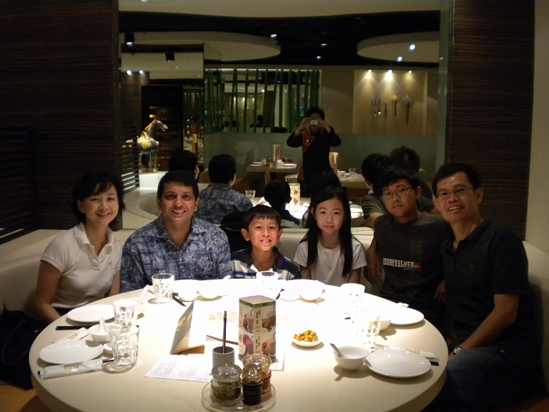 09-08-15-203206.JPG - Had nice dinner with Hoong Kuan and family