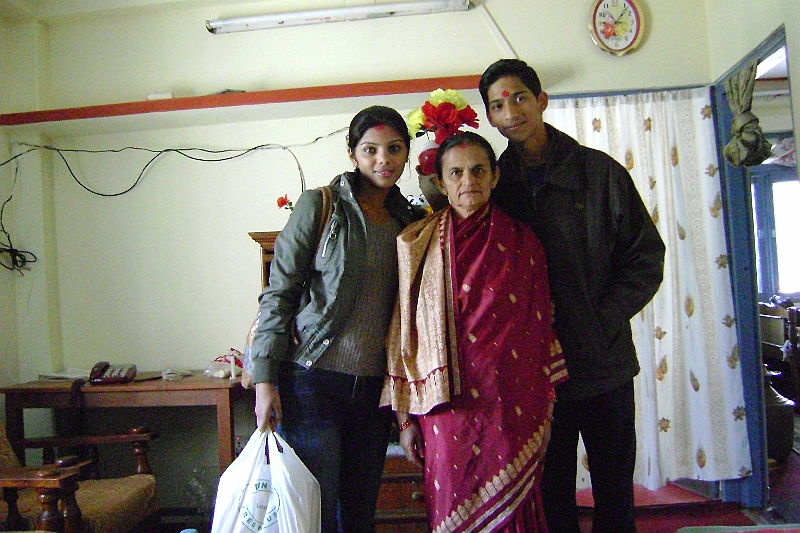 08-12-03-102253.JPG
