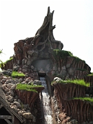 32 Splash Mountain