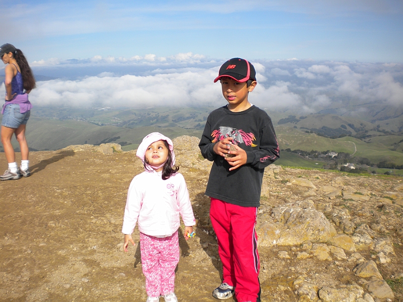 10-01-31-134534.JPG - Malin and Karina on the top of mission peak
