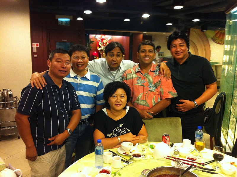 11-10-18-201357.JPG - After dinner everybody was almost drunk and Regina was the designated driver!