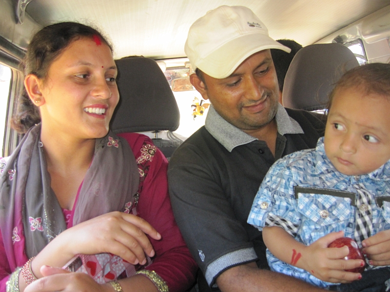 11-10-10-153949.JPG - Ranju (Niece #4) and her family. My nieces are very pretty!